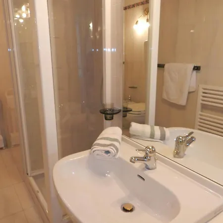 Apartment In - Regarda Travel