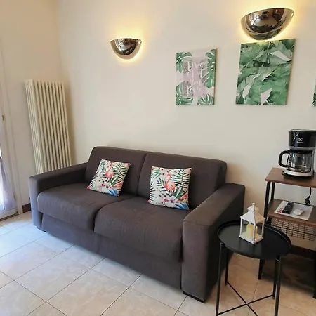 Apartment In - Regarda Travel