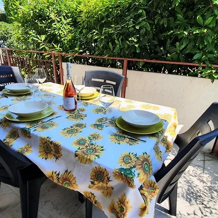 In - Regarda Travel * Bardolino