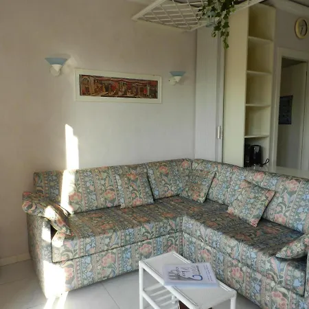 Apartment In - Regarda Travel