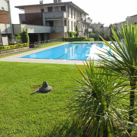 Apartment In - Regarda Travel